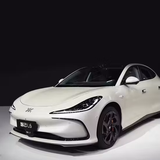 Chinesischer 2023 Stock Truck HOWO Fahrzeug Limousine EV SUV Mini Elektroauto